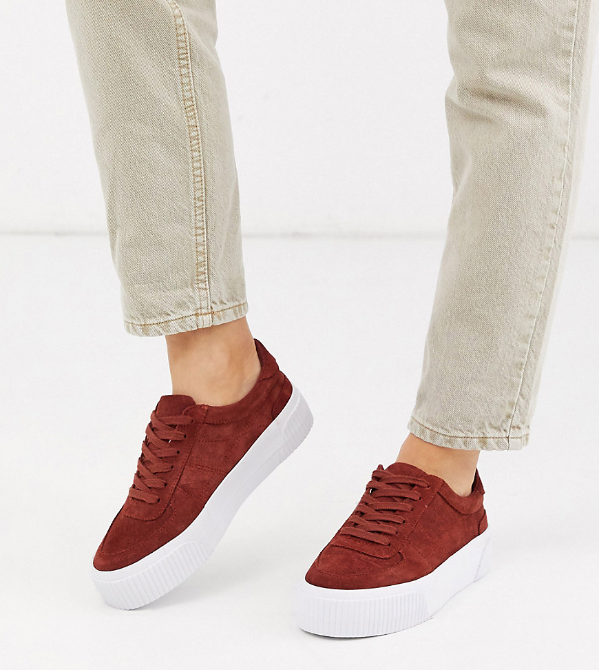 ASOS DESIGN Wide Fit - Depart - Sneakers chunky scamosciate color ruggine-Rosso