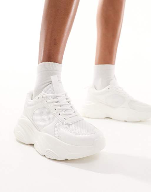 ASOS DESIGN Wide Fit Drop Sneaker in WeiB