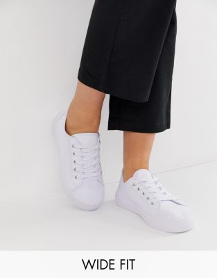 white lace up trainers