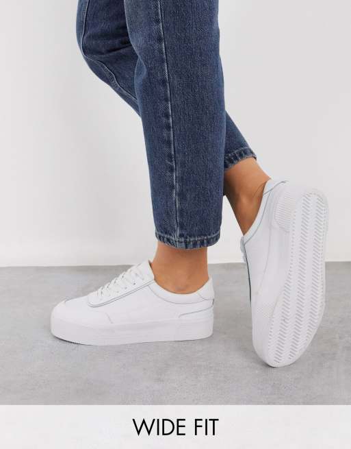 春の新作-エイソス ASOS DESIGN trainers in white メンズ：サンガ