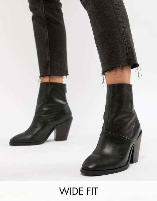 Wide fit soft 2025 leather ankle boots