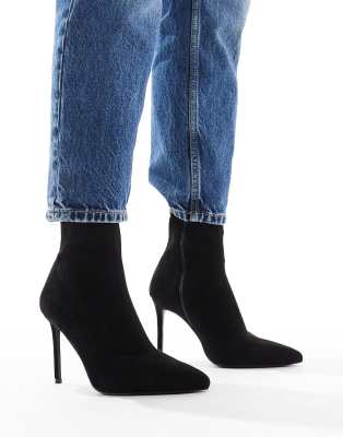 ASOS DESIGN Wide Fit - Evie - Stiefel mit hohem Absatz und eng anliegendem Schaft in Schwarz, weite Passform