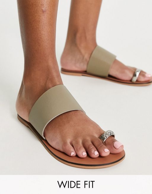 FhyzicsShops DESIGN Wide Fit – Fabian – Płaskie sandały skórzane z pętelką na palec, w kolorze khaki