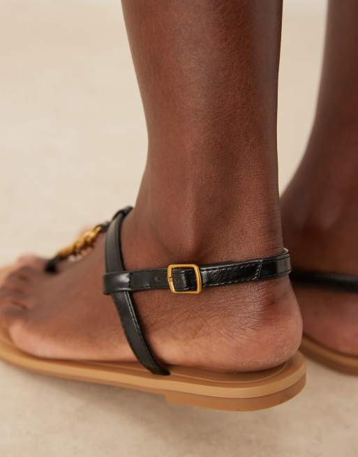 ASOS DESIGN Wide Fit Fancy chain flat sandals in black, 3 of 4