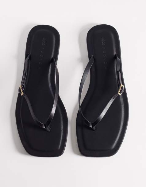 ASOS DESIGN Wide Fit – Fig – Czarne sandały japonki - view 1