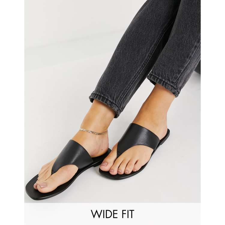 Leather Thong Sandal 