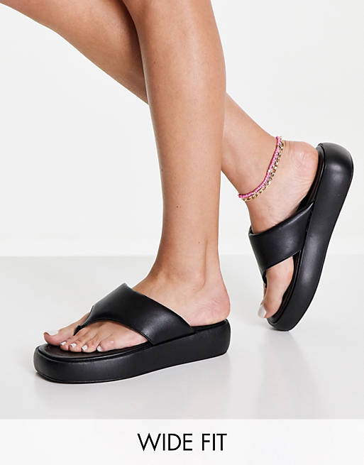 Shoes Sandals/Wide Fit Francesca chunky toe thong sandals in black 