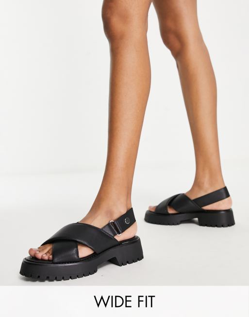 ASOS DESIGN Wide Fit – Frankie – Flache, gesteppte Sandalen in Schwarz