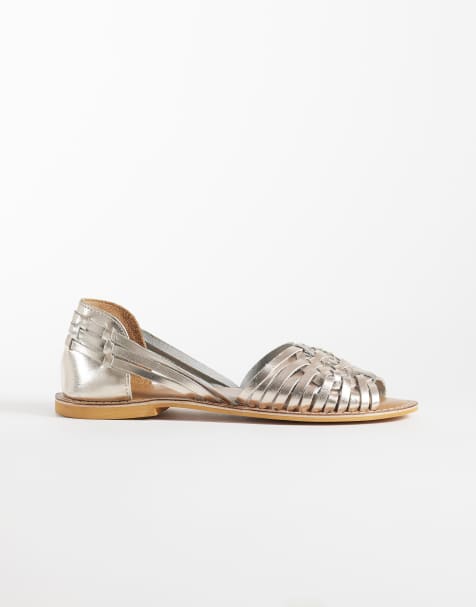 ASOS DESIGN Wide Fit - Fray - Sandalias doradas planas de cuero trenzado - view 1