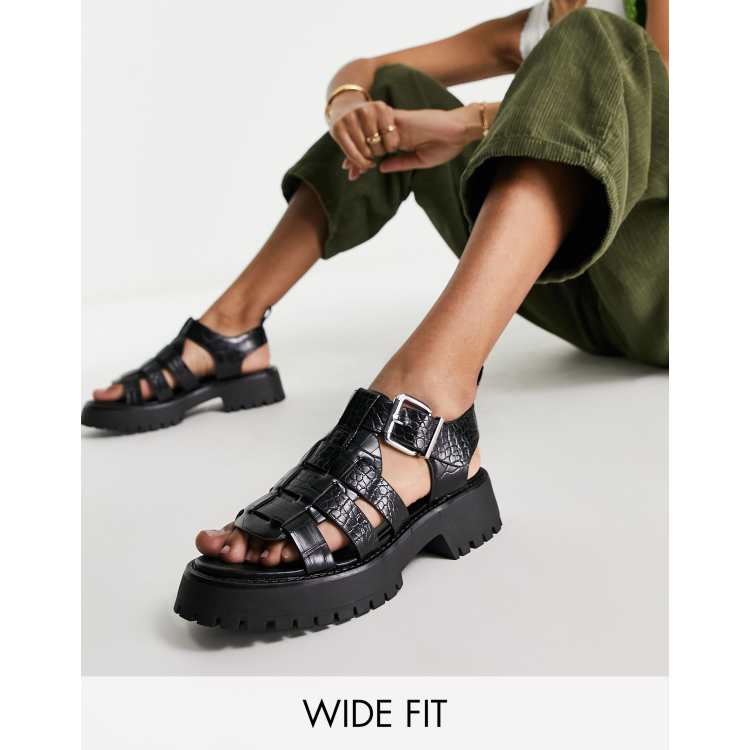 Croc chunky online sandals