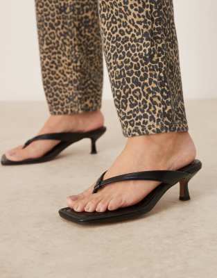 Wide Fit Hawaii toe thong kitten heel sandals in black