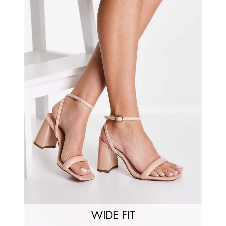 Sandales minimalistes à talons clearance carrés
