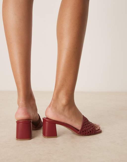 ASOS DESIGN Wide Fit Honeycomb weave detail mid heeled mules in dark cherry, 3 of 4