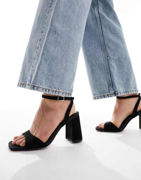 ASOS DESIGN Wide Fit Heatwave toe thong kitten heeled sandals in black