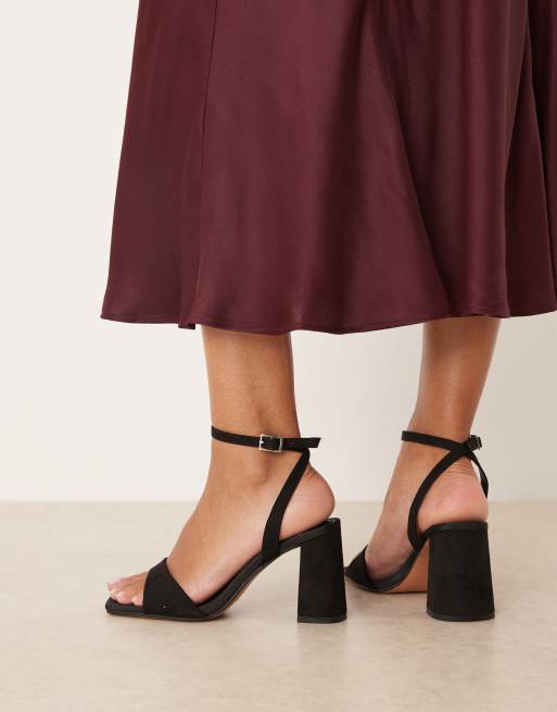 ASOS DESIGN Wide Fit - Hotel - Sorte barely there-sandaler med blokhæl, 4 af 4