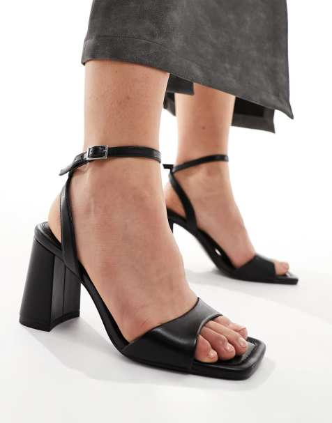 ASOS DESIGN Wide Fit – Hotel – Svarta remsandaler med blockklackar och bred passform i PU - view 1