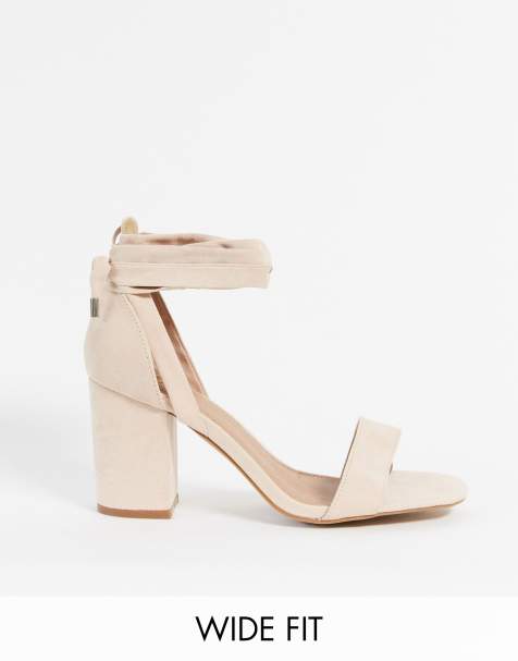 ASOS DESIGN Wide Fit – Howling – Sandalen mit hohem Blockabsatz und Schnürung am Bein