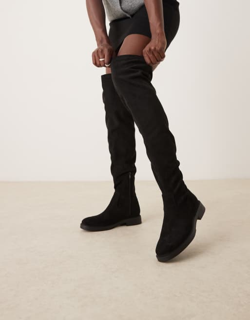 ASOS DESIGN Wide Fit – Kacey – Eleganckie czarne zamszowe kozaki za kolano na płaskiej podeszwie