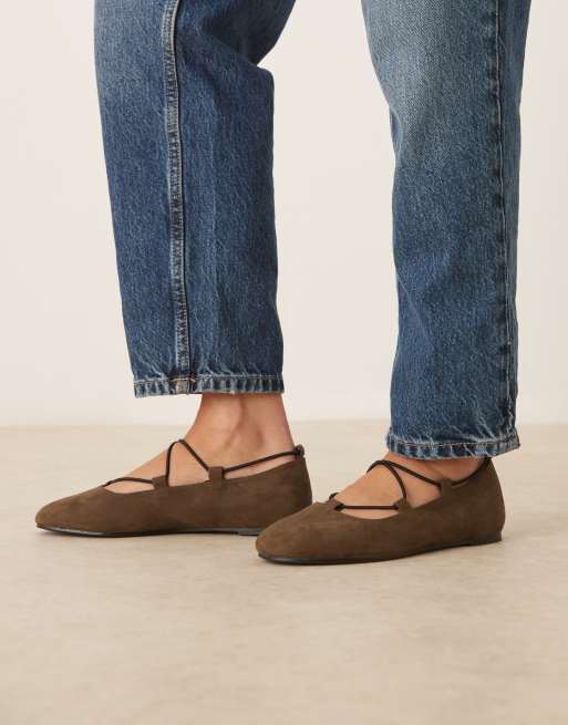 ASOS DESIGN Wide Fit – Lagos – Oliwkowe balerinki z imitacji zamszu z elastycznymi paseczkami