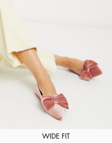 ASOS DESIGN Wide Fit Lake bow pointed ballet flats in pale pink velvet - view 1