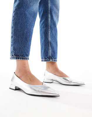 ASOS DESIGN Wide Fit - Lavinia - Ballerinas in Silber, weite Passform