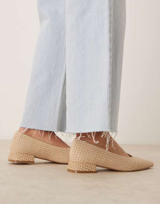 ASOS DESIGN Wide Fit Lavinia pointed ballets in natural fabrication