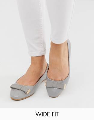 grey flat dress shoes