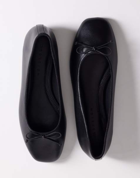 ASOS DESIGN Wide Fit Lion bow trim ballet flats in black - view 1