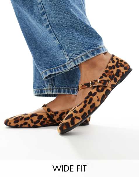 ASOS DESIGN Wide Fit - Lottie - Mary Jane-ballerinaer i imiteret ruskind med leopardprint - view 1