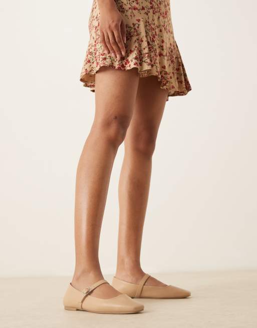 ASOS DESIGN Wide Fit Lottie mary jane ballet flats in beige, 3 of 4