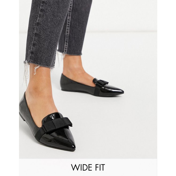 ASOS DESIGN Wide Fit Luan bow pointed ballet flats in Black patent