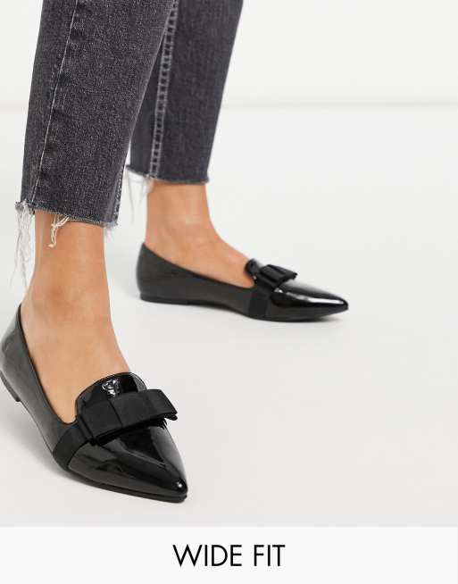 ASOS DESIGN Wide Fit - Luan - Spidse ballerinaer med sløjfer i sort lak