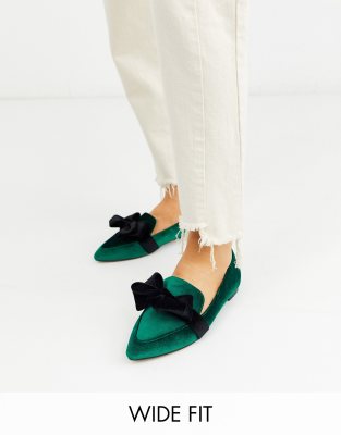 green wide fit shoes