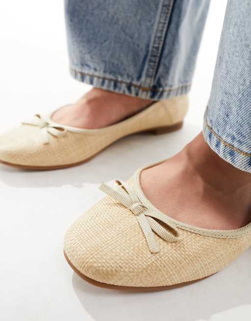 ASOS DESIGN Wide Fit Lullaby basic bow ballet flats in natural ...