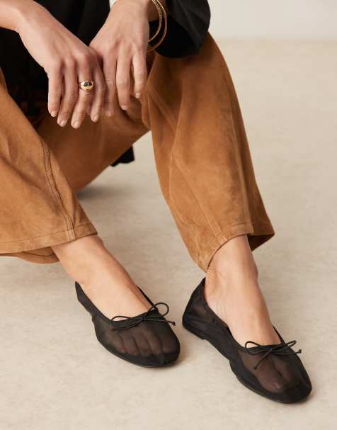 ASOS DESIGN Wide Fit - Lynette - Sorte højhælede vamp-ballerinser i mesh - view 1