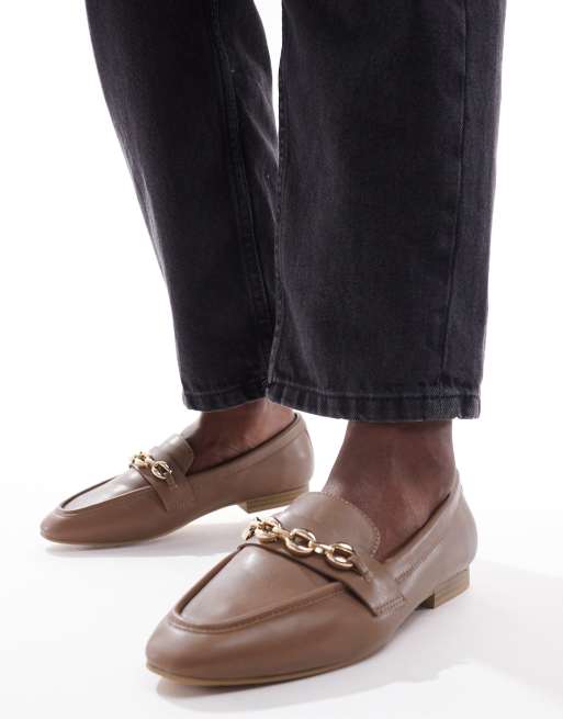 ASOS DESIGN Wide Fit – Macaroon – Jasnobrązowe loafersy z łańcuszkami, 3 z 4