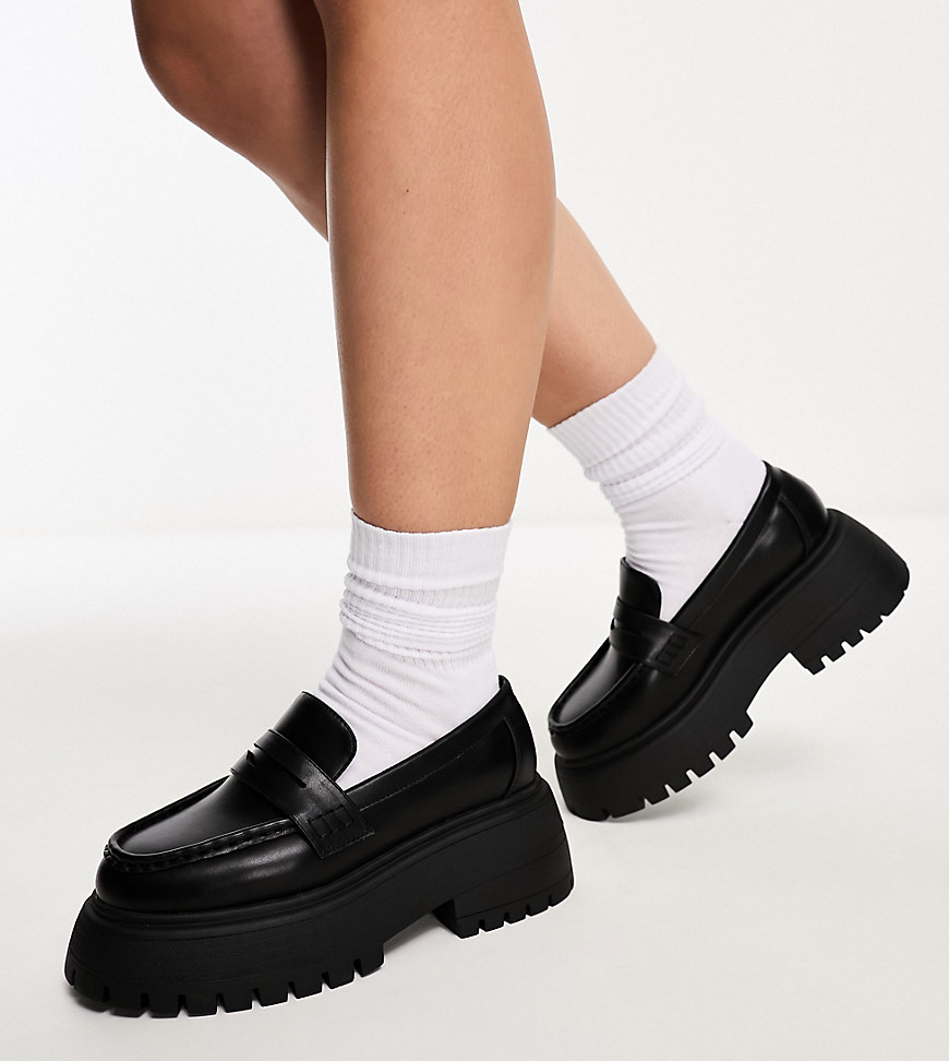 ASOS DESIGN Wide Fit Maestro chunky loafer with apron panel in black