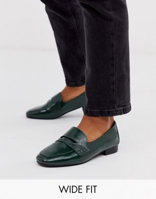 ASOS DESIGN Wide Fit Membership loafer flat shoes in green | ASOS