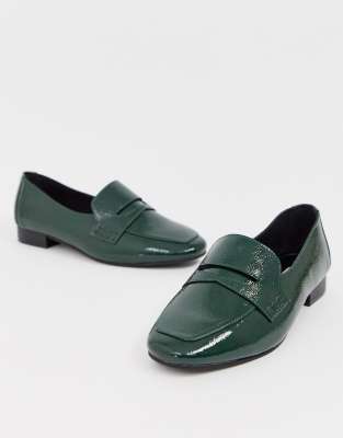 green wide fit shoes