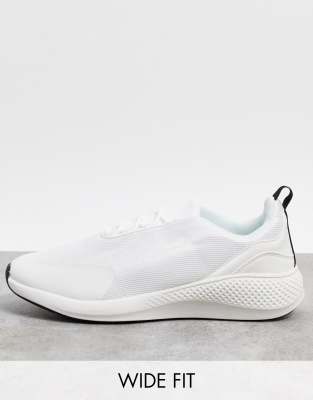 fit mesh sneakers