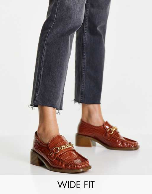 ASOS DESIGN Wide Fit - Mimi - Mocassini con punta squadrata color cuoio