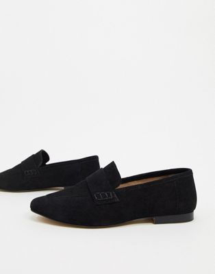 wide black loafers