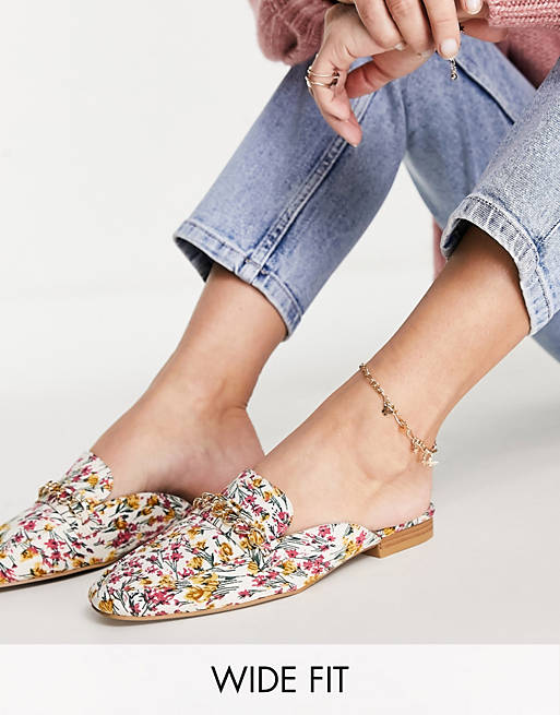  Flat Shoes/Wide Fit Motto chain flat mules in floral 