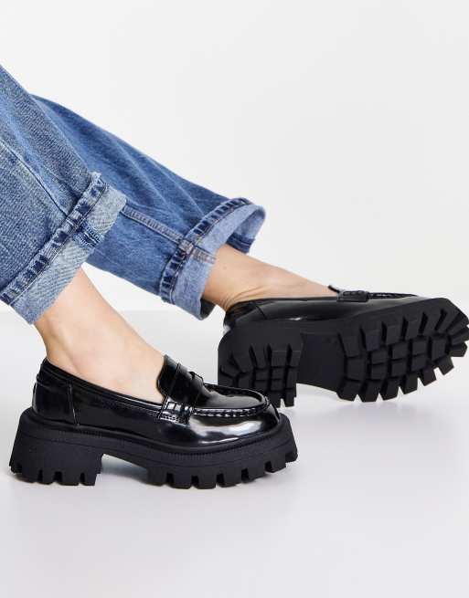 ASOS DESIGN Wide Fit Mulled chunky loafer in black | ASOS