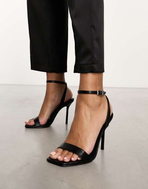 ASOS DESIGN Wide Fit – Nali – Zarte Absatzsandalen aus PU in Schwarz, weite Passform - view 1