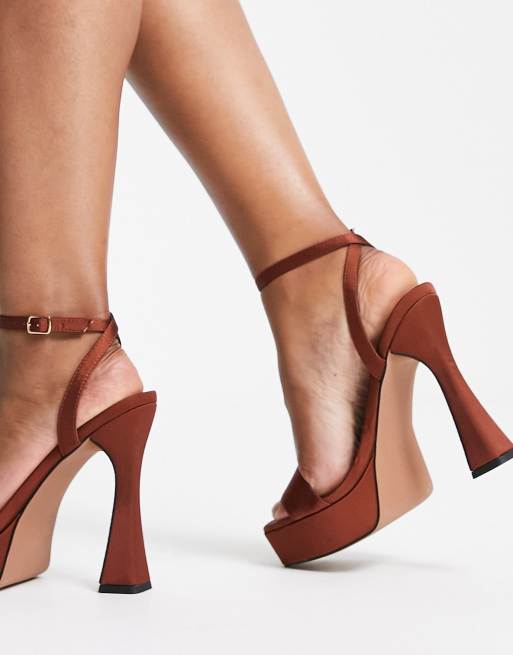 ASOS DESIGN Wide Fit - Noon - Chokoladebrune barely there-plateausandaler med hæl, 2 af 4