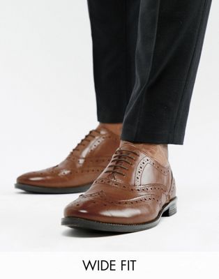 tan leather oxford shoes