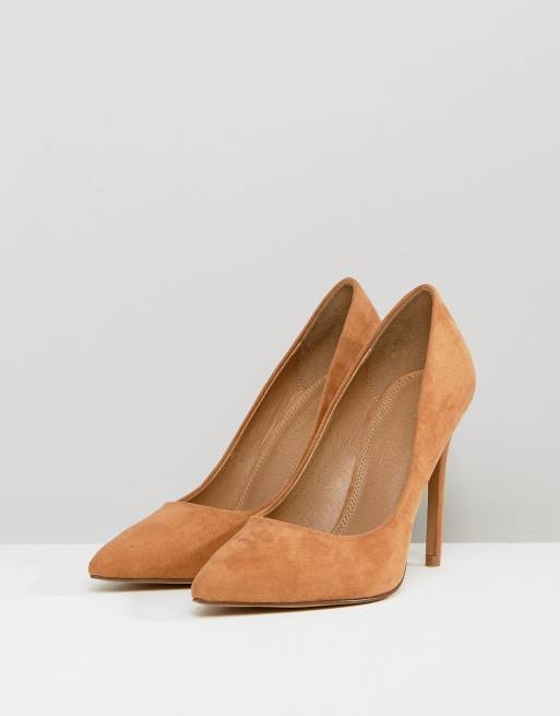 Caramel court sale shoes