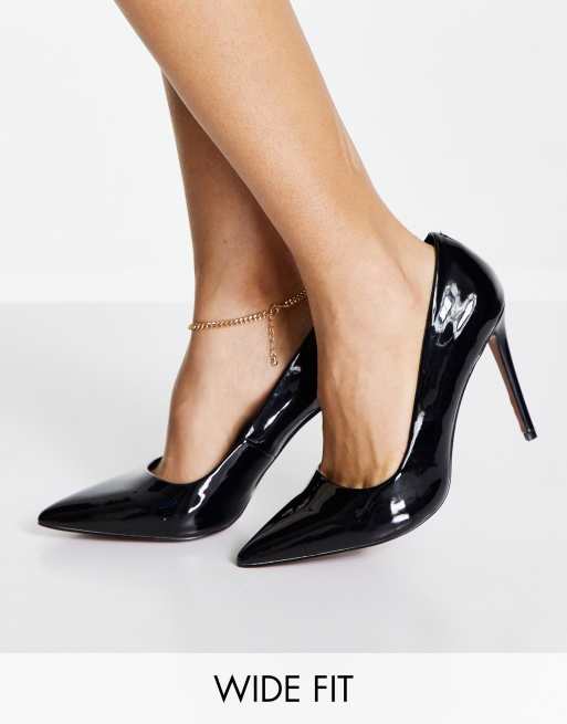 Wide fit black 2025 patent court shoes