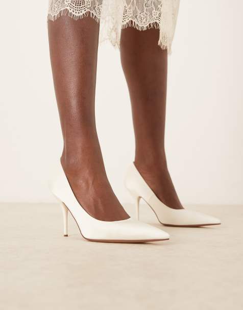 ASOS DESIGN Wide Fit – Perth – Satynowe czółenka na wysokiej szpilce z noskami w szpic w kolorze kości słoniowej - view 1